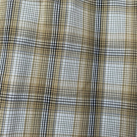 Roundtree & Yorke Men Shirt Size Medium Short Slee - Picture 2 of 7